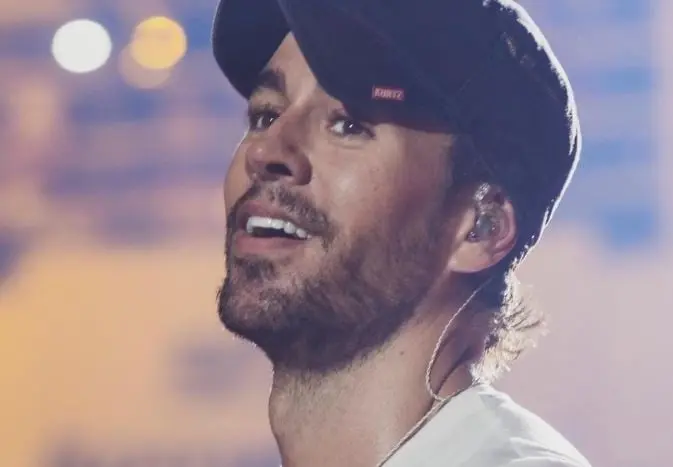 Enrique Iglesias (8 de mayo)