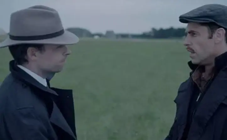 Un agente de las fuerzas especiales y sus hom&oacute;logos franceses deben rescatar a un teniente brit&aacute;nico cautivo en un campo de prisioneros de guerra nazi.