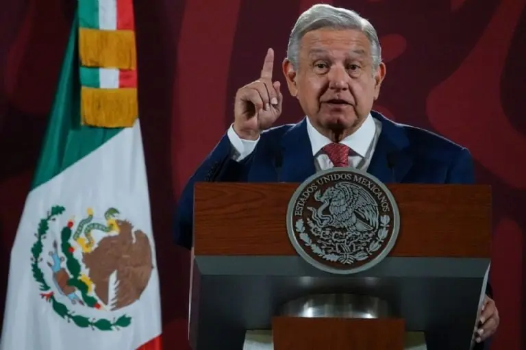 AMLO hizo un llamado a analizar el pago de la tenencia. Foto: Cuartoscuro.