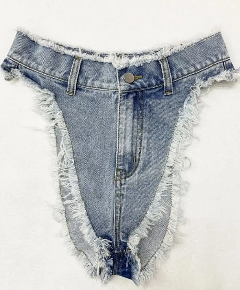 Mini shorts de Shein causan polémica (TikTok)