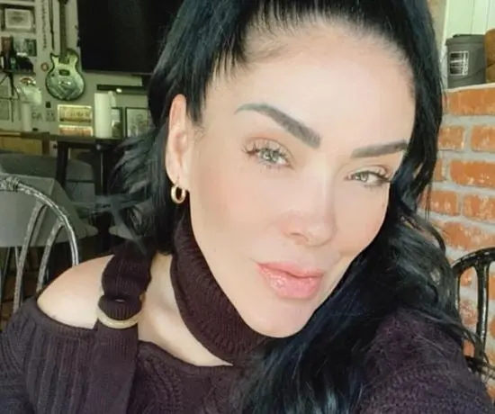 Tambi&eacute;n era una de las conductoras del programa y hac&iacute;a parodias de Leonor en 'Cincoa&ntilde;era' y Oyuki en 'El pescado de Oyuki'.