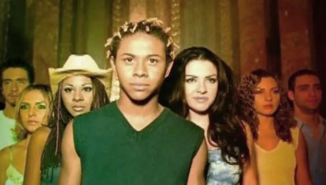 Este grupo naci&oacute; en 1989 e inici&oacute; principalmente conformado por adolescentes que se hac&iacute;an llamar 'La Onda Vaselina'. Te presentamos c&oacute;mo lucen los exintegrantes de OV7, tras 33 a&ntilde;os.