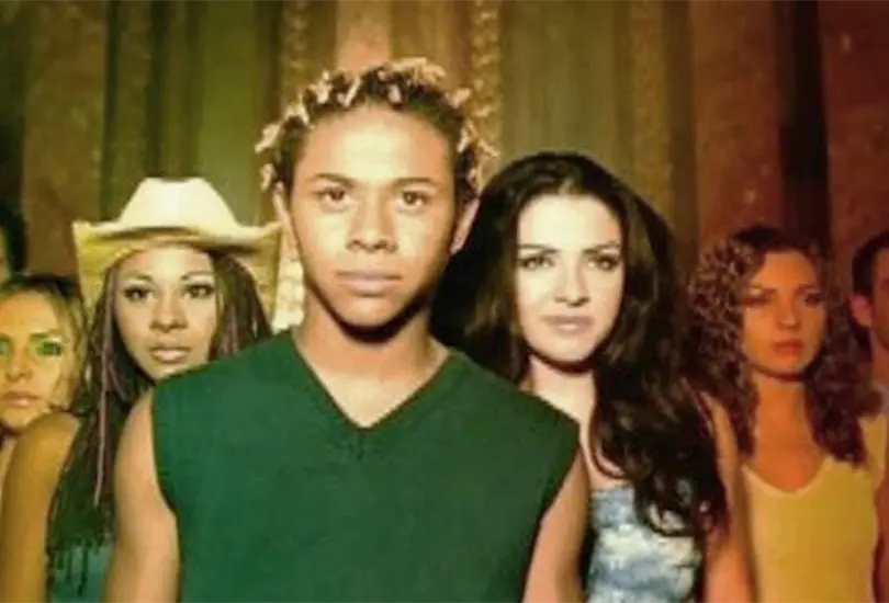 Este grupo naci&oacute; en 1989 e inici&oacute; principalmente conformado por adolescentes que se hac&iacute;an llamar La Onda Vaselina. Te presentamos c&oacute;mo lucen los exintegrantes de OV7, tras 33 a&ntilde;os.