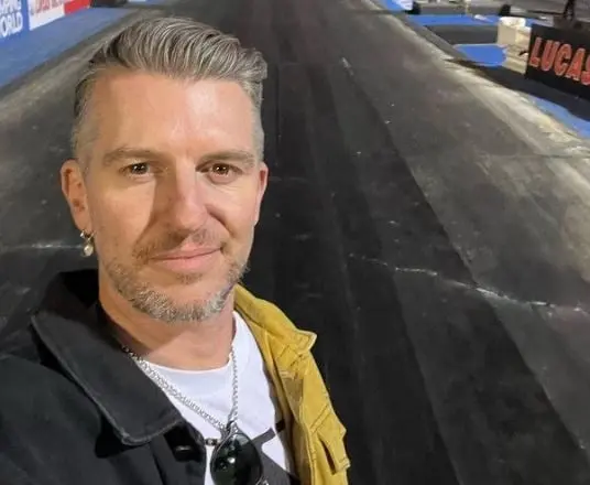 Era el chico m&aacute;s popular de la escuela, del que Jenna estaba enamorada cuando ten&iacute;a 13 a&ntilde;os.