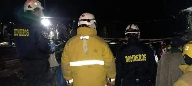 Los trabajadores quedaron atrapados en una mina. Foto: Twitter (@nicolasgarciab).
