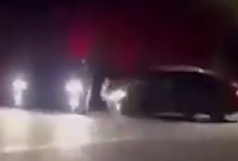 El joven habr&iacute;a intentado defender a una mujer. 