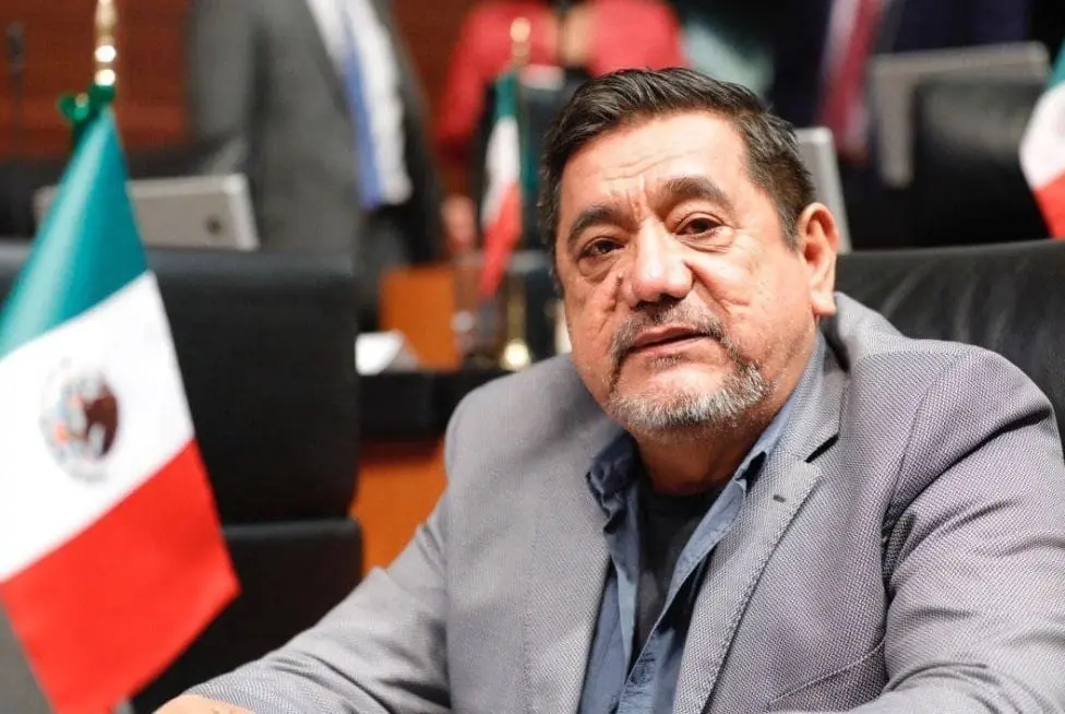 Salgado Macedonio nació el 14 de enero de 1957.