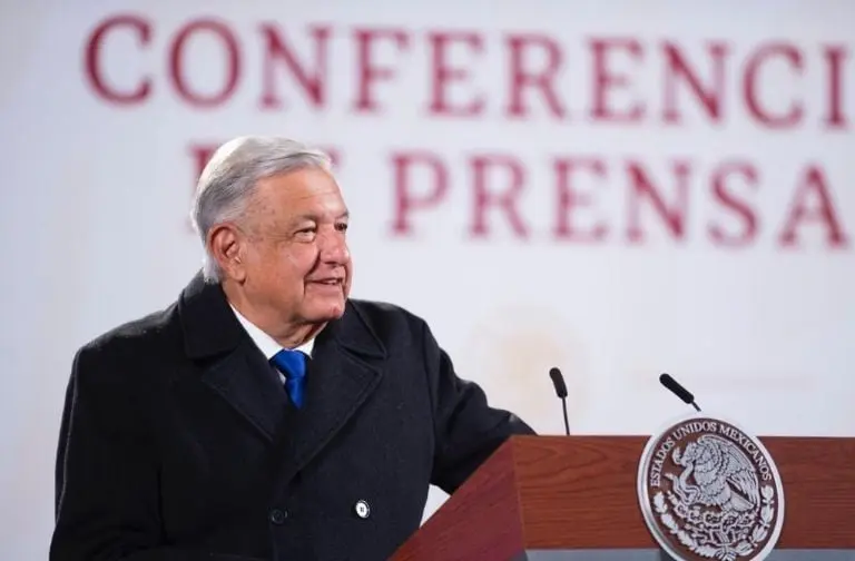 AMLO aseguró que entiende a los familiares de los mineros. Foto: presidencia.