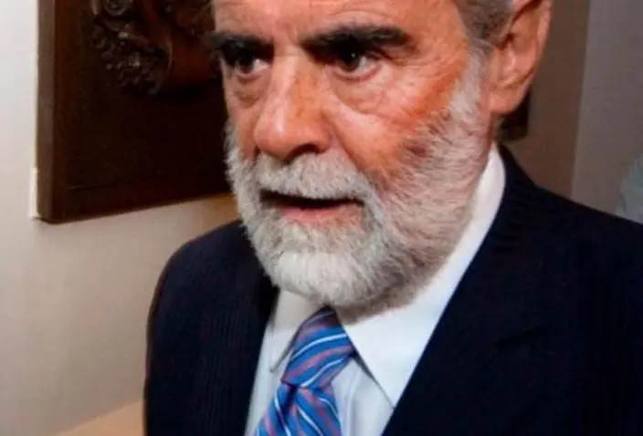 Nació el 16 de marzo de 1941. Nació el 16 de marzo de 1941.