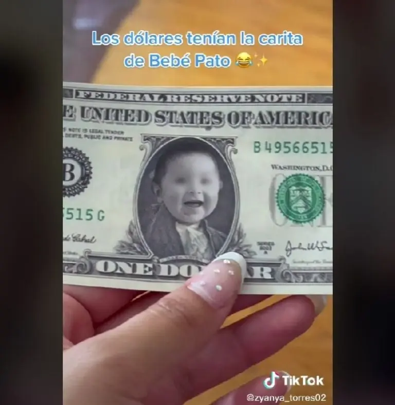 Padrinos avientan dólares con la cara del bebé (TikTok)