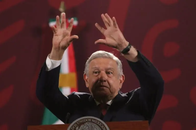 AMLO prepara escrito para enviar a la ONU. Foto: Cuartoscuro.