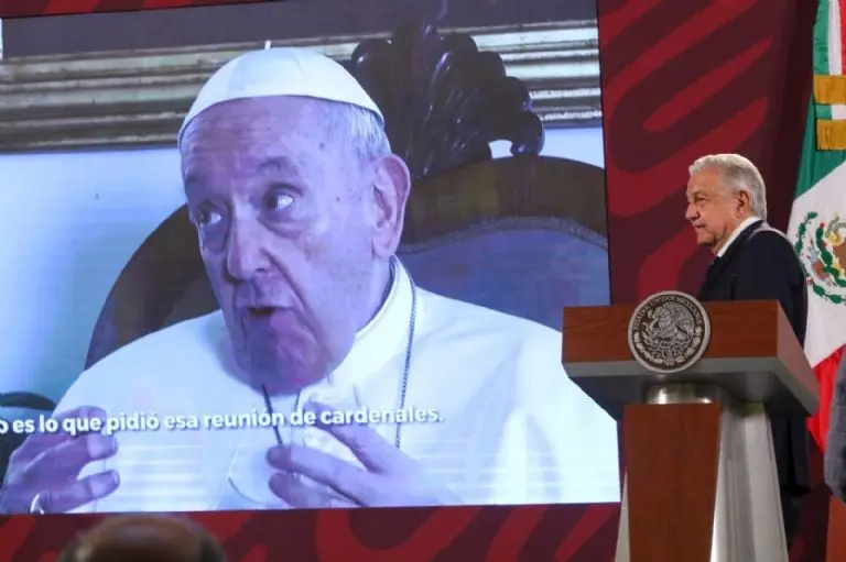 AMLO propondrá al Papa para que intervenga en la tregua mundial. Foto: Cuartoscuro.