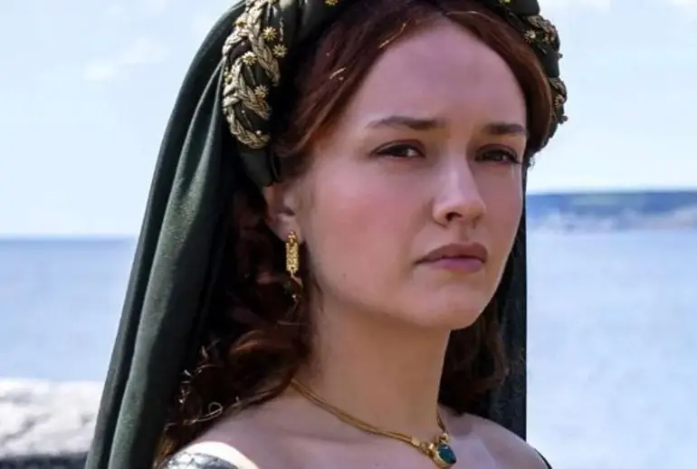 Olivia Cooke | Alicent Hightower