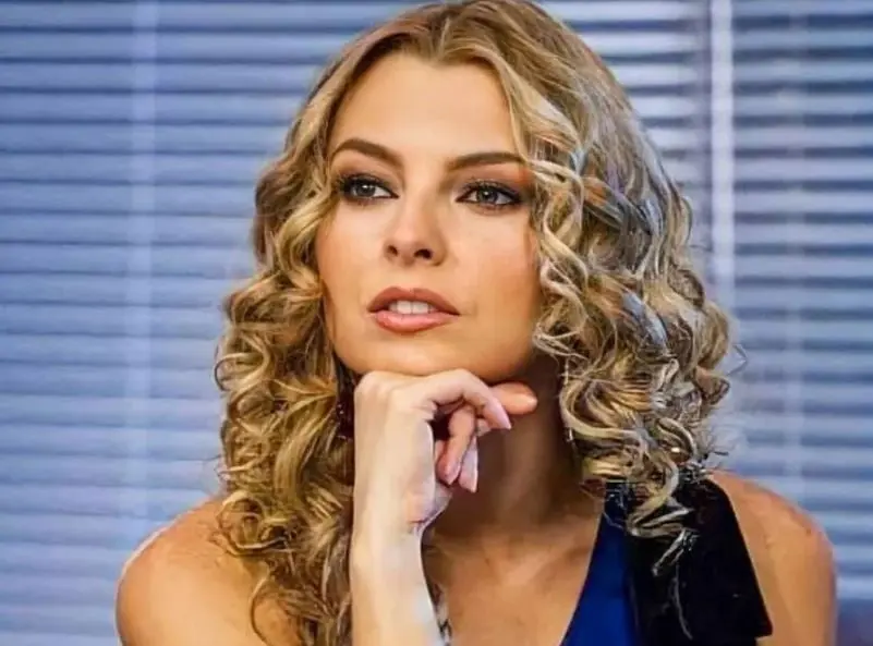 Marjorie de Sousa | Kendra Ferreti