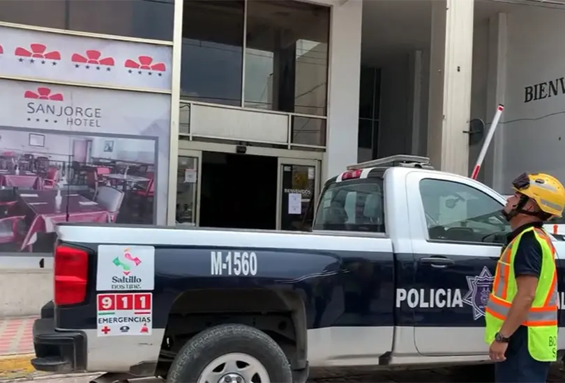 La mujer intent&oacute; saltar desde el quinto piso de un hotel con su beb&eacute; de dos a&ntilde;os y con tres meses de embarazo 