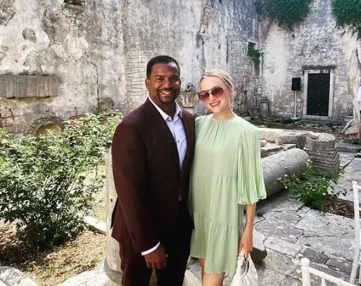 Era el hijo var&oacute;n mayor de la familia Banks, quien era muy estricto, serio y formal como su padre.