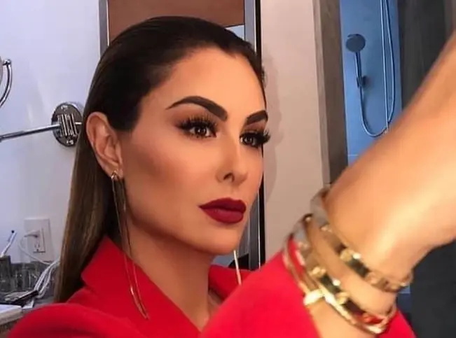 Era una bailarina en la cantina del pueblo; ten&iacute;a un romance con Franco.