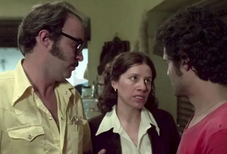 Padre e hija compiten por una misma pasi&oacute;n en un lugar despiadado donde la bondad se mezcla con el odio.