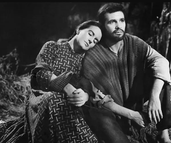 Un sacerdote humilde desea hacer el bien, practicar la caridad y vivir el evangelio seguido por dos prostitutas.