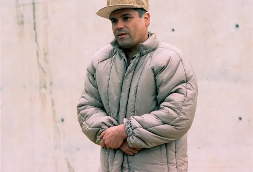 El hombre fue identificado como Edel Guzm&aacute;n, supuesto sobrino de El Chapo, exl&iacute;der del C&aacute;rtel de Sinaloa. 