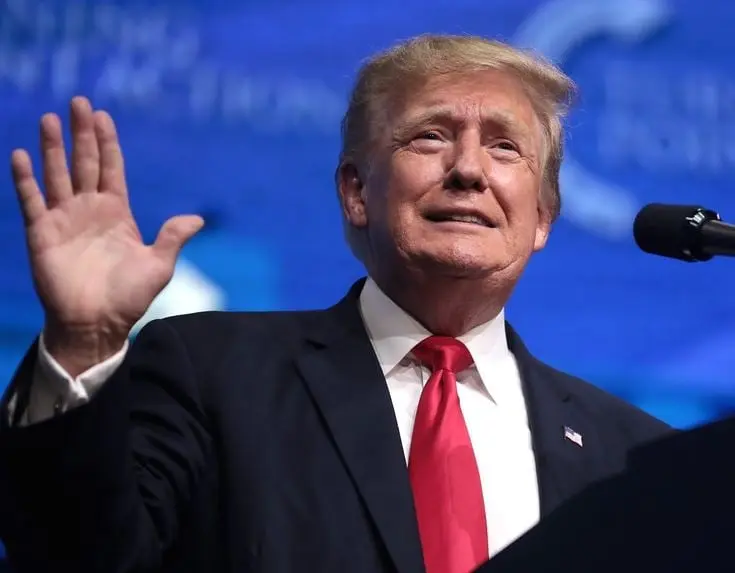 Naci&oacute; el 14 de junio de 1946.