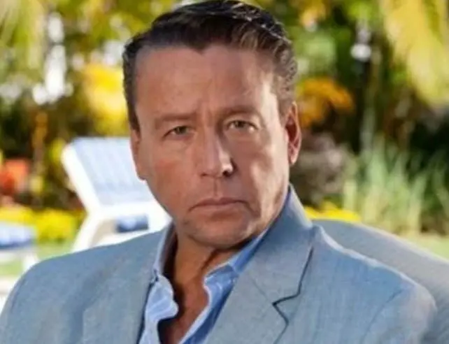 Naci&oacute; el 10 de junio de 1958.