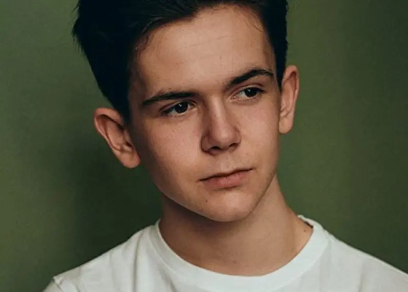 Era el hijo pequeño de María y Henry.