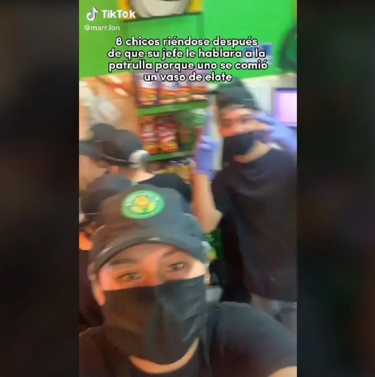 Jefe llama una patrulla porque un empleado se comió un elote (TikTok)