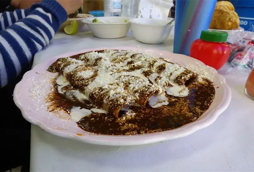 Ve a probar todos los tipos de enchiladas que se prepararán. Ve a probar todos los tipos de enchiladas que se prepararán.