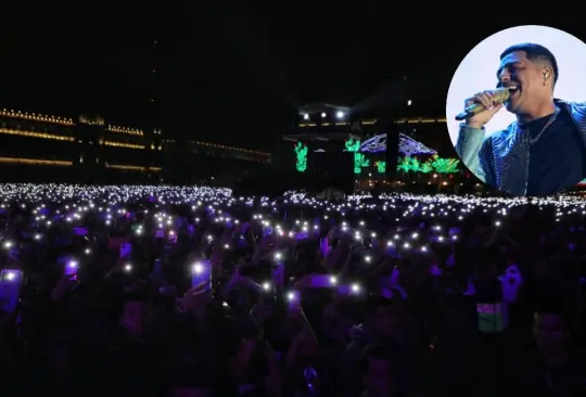 Rompen récord de asistencia a concierto de Grupo Firme en el Zócalo. 