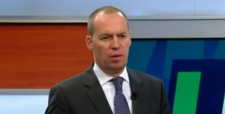 André Marín conduce dos programas de televisión. Foto: captura de pantalla.