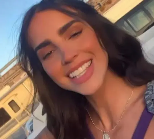 Es una versión de la historia de 1985 creada por María Zarattini, 'Tú o nadie'. Éste es el elenco de "Cabo":