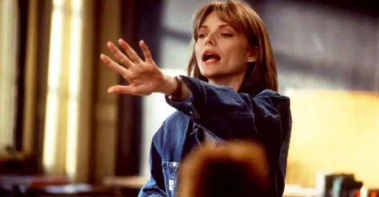 Michelle Pfeiffer en la película 'Mentes peligrosas' Créditos: Especial