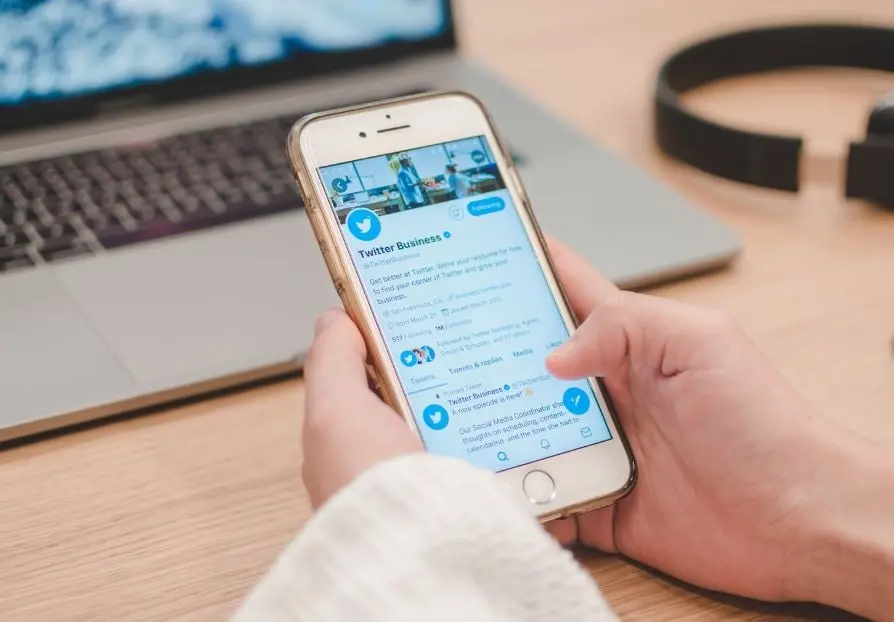 Esta red social de mensajes cortos reunió en este mes a 6,8 miles de millones de visitantes. 