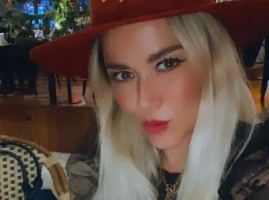 Era una joven de 17 a&ntilde;os con discapacidad, quien se convierte en la hijastra de Soraya.