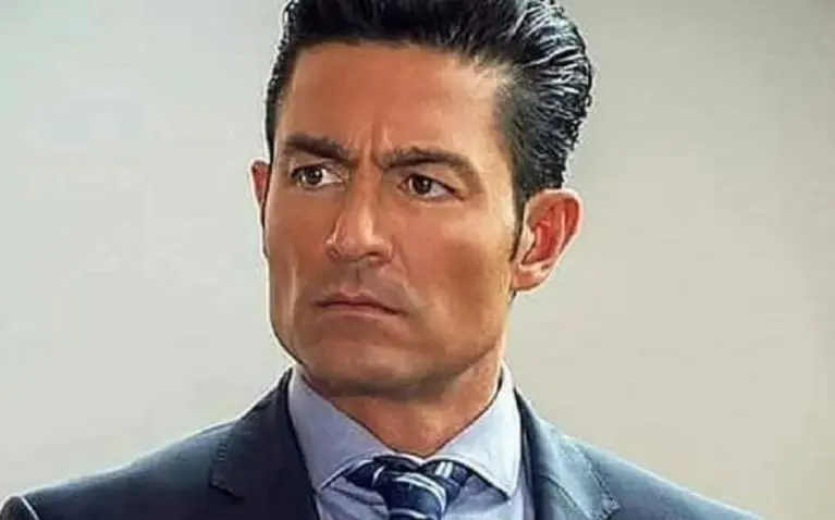 Era un joven proveniente de una familia adinerada que sol&iacute;a jugar con las mujeres, hasta que se enamora de Mar&iacute;a.