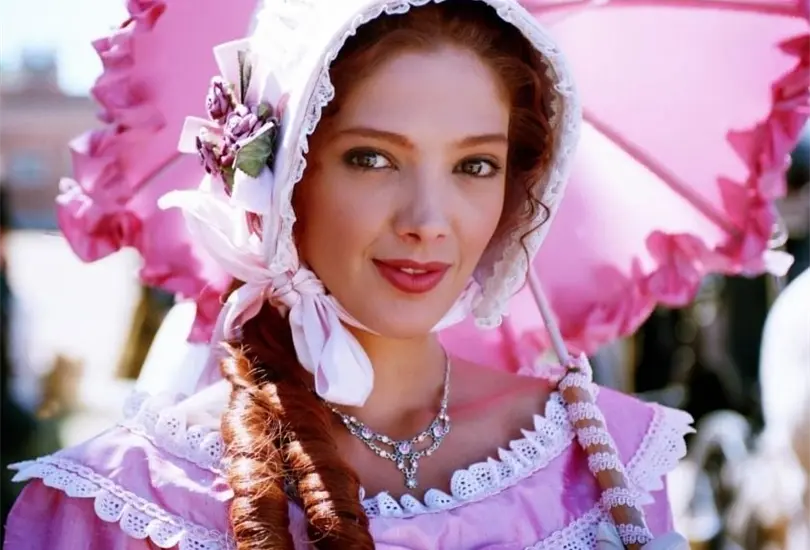 Esta actriz es una de las famosas m&aacute;s queridas en M&eacute;xico, y aunque hay rumores de su regreso, no se ha confirmado nada. Por lo pronto, te recordamos los programas y telenovelas donde particip&oacute; Adela Noriega.