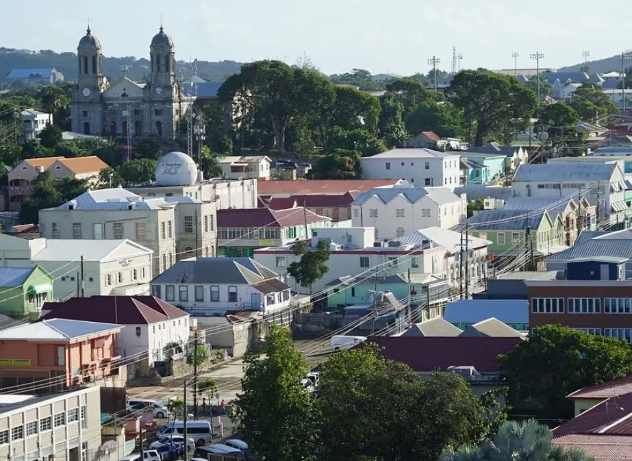 15. Antigua y Barbuda 