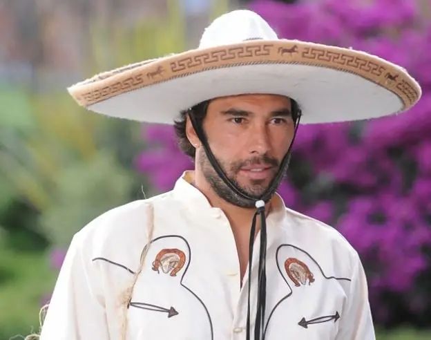 Eduardo Y&aacute;&ntilde;ez | Juan Robles Reyes