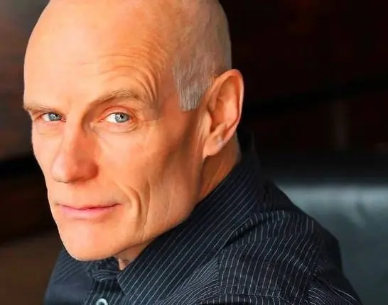 Dio vida a Russell Thompson Sr.