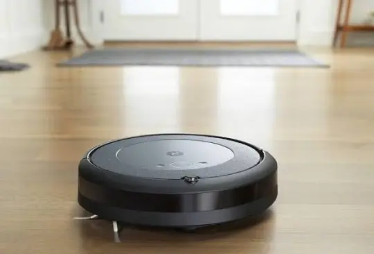 La empresa encargada del dispositivo, iRobot, aseguró que esta situación fue el resultado del desarrollo de la inteligencia artificial y que su objetivo no fue comercial.
