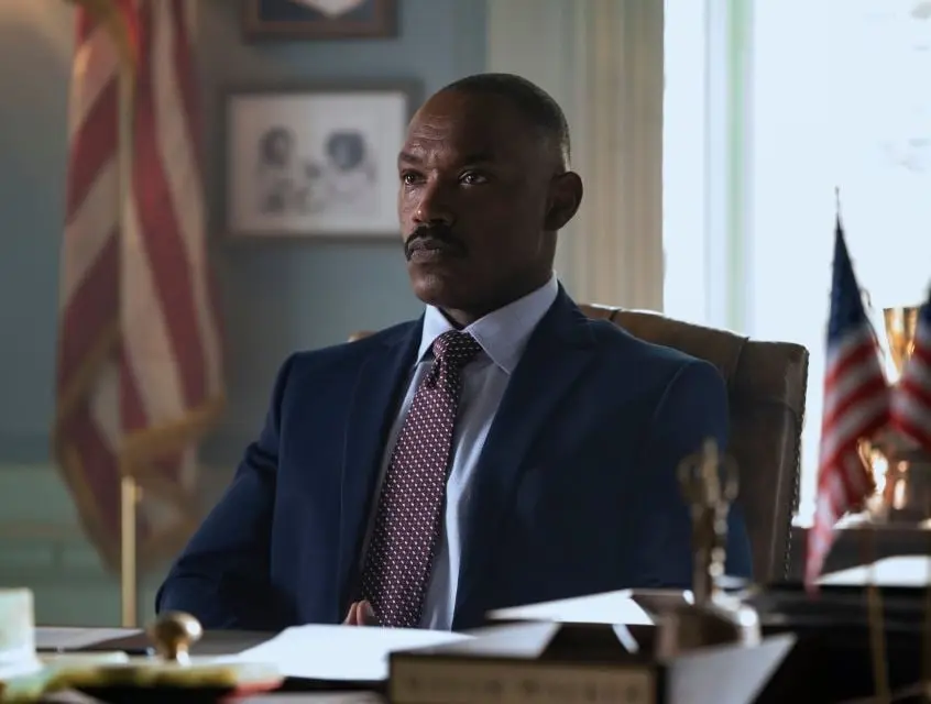 Tommie Earl Jenkins como alcalde Walker