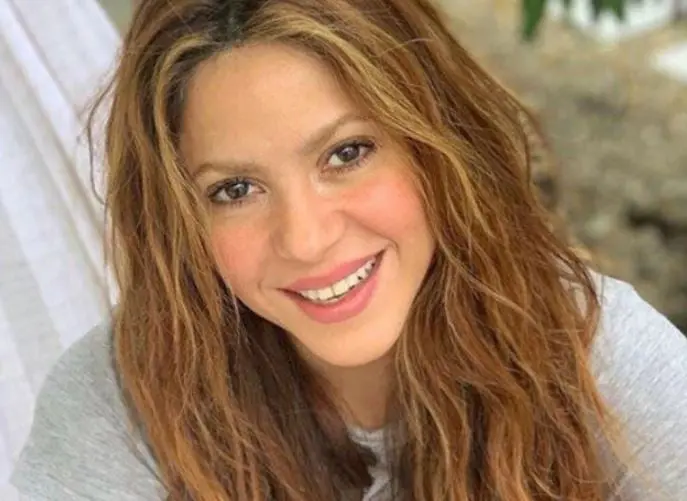 En 2021 estrenó su tema 'Don't Wait Up'. En 2022, finalizó su relación con Piqué luego de que le fuera infiel.