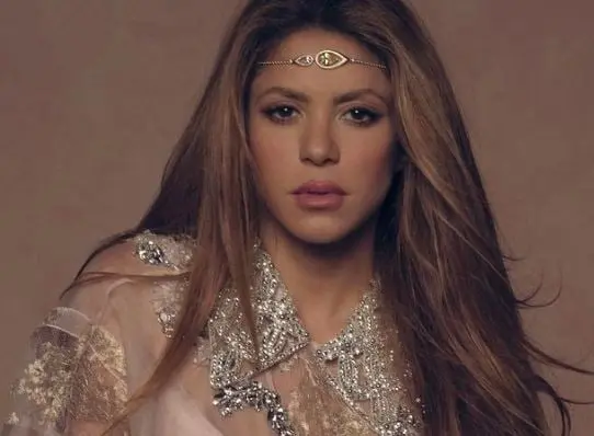 Hace unos días, la colombiana lanzó su colaboración con el el DJ Bizarrap, el cual rompió récord como el tema más escuchado del año en sólo un día, pues superó los 14 millones de streams.