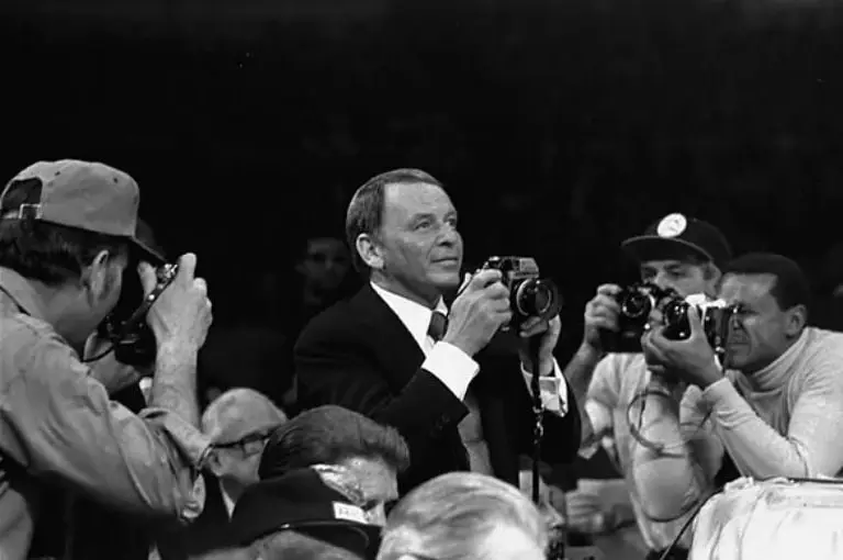 Frazier derribó a Muhammad Ali hasta el 15º round. Fuente: Associated Press