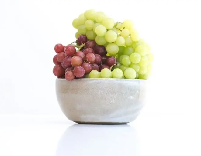 Esta fruta puede causarle insuficiencia renal. Aunque no se conoce en específico qué la genera, contiene una sustancia tóxica que daña sus riñones.