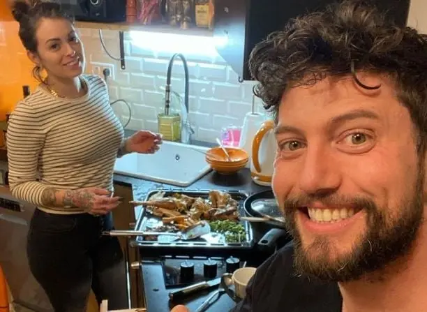 Era el novio de Alice Cullen, quien fue un general cuando era humano.