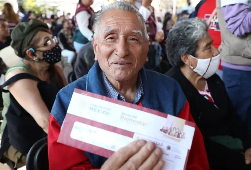 Ent&eacute;rate cu&aacute;ndo cae y ahora de cu&aacute;nto ser&aacute; la pensi&oacute;n del Bienestar para adultos mayores. Adem&aacute;s, se acaba de anunciar una modalidad de pago en efectivo.
