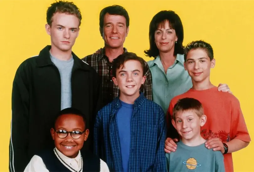 Esta exitosa serie de televisi&oacute;n fue estrenada en enero de 2000. Te presentamos c&oacute;mo luce el elenco Malcolm, el de en medio, tras 23 a&ntilde;os.