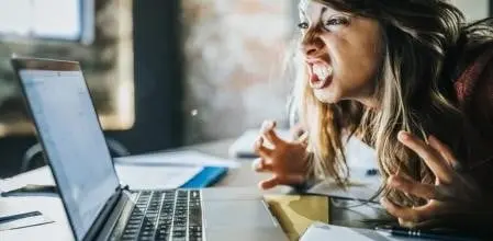 ´Karens for Shire´ se encarga de lidiar con los problemas de sus clientes. ´Karens for Shire´ se encarga de lidiar con los problemas de sus clientes.